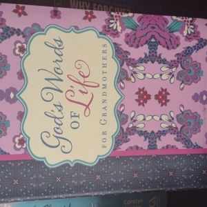 Book, God's words of life for Grandmothers